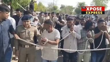 🚨 13 साल की मासूम के साथ दरिंदगी, राजस्थान से आई रूह कंपा देने वाली खबर!
जिस उम्र में बच्चे स्कूल और खेल के मैदान में होने चाहिए, उस उम्र की एक मासूम को हैवानियत का शिकार बनाया गया। राजस्थान के श्रीगंगानगर में सामने आए इस मामले ने पूरे देश को झकझोर कर रख दिया है।
पुलिस ने कई आरोपियों को गिरफ्तार कर कार्रवाई शुरू कर दी है। अब सवाल सिर्फ गिरफ्तारी का नहीं, बल्कि ऐसी दरिंदगी करने वालों को ऐसी सजा देने का है जो समाज के लिए नजीर बने।
क्या बेटियां आज भी सुरक्षित हैं?
क्या ऐसे अपराधियों के लिए कानून और सख्त होना चाहिए?
अपनी राय कमेंट में जरूर बताएं। 👇
The Xpose Express
हम दिखाते हैं वो जो सब छुपाते हैं।
📲 Instagram: https://www.instagram.com/the.xposeexpress?igsh=cGRlNWl1ZG1taWlm
▶️ YouTube: https://youtube.com/@thexposeexpress
#Rajasthan #SriGanganagar #BreakingNews #CrimeNews #JusticeForDaughter POCSOAct SaveGirlChild IndiaNews ViralNews TheXposeExpress GwaliorNews MadhyaPradeshNews