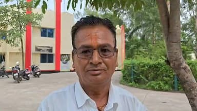 SC/ST एक्ट के नाम पर अवैध वसूली कर रहे है कुछ लोग पीड़ित ने SP से लगाई मदद की गुहार ,कई बार शिकायत होने के बावजूद भी नहीं हो रही है कार्यवाही, पीड़ित मानसिक रूप से है परेशान।
#upnewstoday #UPNews #upnewsupdates #SCST #BJP4IND #lalitpur #जिला94 #lalitpurnews