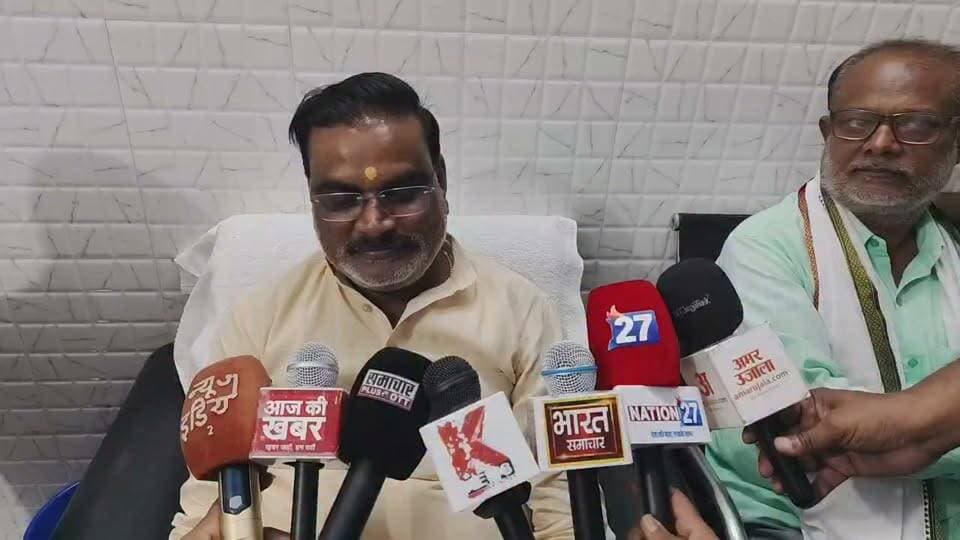 रायबरेली- नगर पालिका क्षेत्र की 15 सड़कों पर जल्द होगा डामरीकरण का कार्य, 19 करोड़ की लागत से टेंडर प्रक्रिया हुई पूरी
#रायबरेली #raebareli #नगरपालिका #विकास #सड़क #बजट #टेंडर