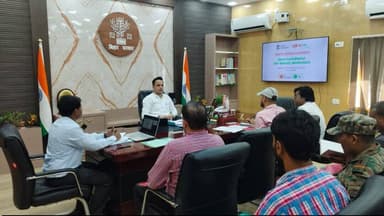 जिलाधिकारी आनंद शर्मा की अध्यक्षता में शुक्रवार को समाहरणालय स्थित कार्यालय कक्ष में ‘मेरा युवा भारत (MY Bharat)’ जिला सलाहकार समिति की बैठक आयोजित की गई।
#MadhubaniFirst https://t.co/OzGvYm9A2F