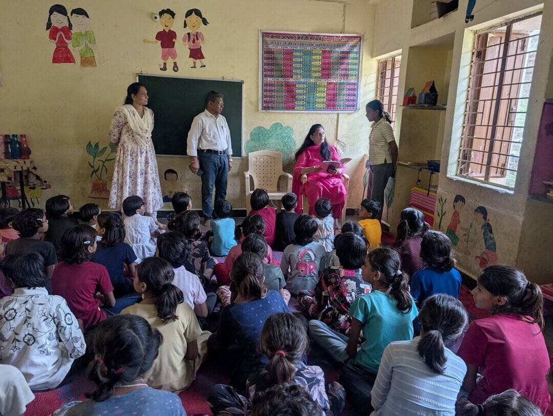कलेक्टर श्रीमती माथुर ने तहसील सोंडवा के छात्रावासों का औचक निरीक्षण,विद्यार्थियों से संवाद कर व्यवस्थाओं का लिया जायजा
#JansamparkMP
#Alirajpur https://t.co/apjwoECDd4