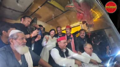 अपने सांसदों के साथ छत्रशाल स्टेडियम पहुँचे अखिलेश यादव
#mulaqaat #akhileshyadav #upchunav2027
