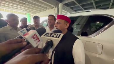 "जब तक मंत्री इस्तीफा नहीं देंगे तब तक हम लोग सदन में आवाज उठाते रहेंगे और जिन बच्चों की जान गई है उनके परिवारों की मांगे मानी जाएं।
अखिलेश यादव।
#akhileshyadavsamajwadiparty