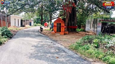 देवघर पुनसिया सड़क निर्माण विवादों में,99.81 लाख की सड़क पर बवाल, मिट्टी पर ही पीचिंग करने का आरोप।#Deoghar #Punsia #RoadConstruction #Jharkhand #road