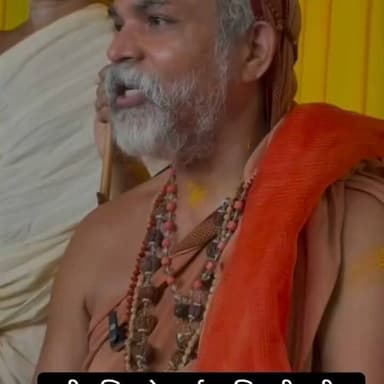 बर्खास्त सिपाही सुनील शुक्ल को शंकराचार्य का समर्थन, अधिक वेतन पर साथ रखने का किया ऐलान!
पुलिस विभाग में भ्रष्टाचार उजागर करने के दावे के बीच नया घटनाक्रम चर्चा में
सोशल मीडिया पर वायरल दावे के बाद बढ़ी सियासी और सामाजिक बहस
✒️रिपोर्ट यूपी हेड नागेंद्र पांडये
उत्तर प्रदेश। सोशल मीडिया पर एक दावा तेजी से वायरल हो रहा है कि उत्तर प्रदेश पुलिस के बर्खास्त सिपाही सुनील शुक्ल को पुलिस विभाग में भ्रष्टाचार उजागर करने के बाद सेवा से बर्खास्त किया गया। इसी बीच यह भी दावा किया जा रहा है कि ज्योतिर्मठ के शंकराचार्य स्वामी अविमुक्तेश्वरानंद सरस्वती ने उन्हें उनकी पूर्व वेतन से अधिक राशि पर अपने साथ रखने की घोषणा की है। हालांकि, इन दावों की स्वतंत्र आधिकारिक पुष्टि अभी नहीं हुई है।
लखनऊ/प्रयागराज। सोशल मीडिया पर वायरल हो रही एक पोस्ट ने उत्तर प्रदेश पुलिस और धार्मिक जगत दोनों को चर्चा के केंद्र में ला दिया है। वायरल दावे के अनुसार, उत्तर प्रदेश पुलिस के बर्खास्त सिपाही सुनील शुक्ल ने विभाग में कथित भ्रष्टाचार के मुद्दे उठाए थे, जिसके बाद उन्हें सेवा से बर्खास्त कर दिया गया।
इसी बीच यह दावा भी सामने आया है कि शंकराचार्य स्वामी अविमुक्तेश्वरानंद सरस्वती ने सुनील शुक्ल को उनके पूर्व वेतन से अधिक मानदेय पर अपने साथ रखने की घोषणा की है। सोशल मीडिया पर इस दावे को लेकर पक्ष और विपक्ष में प्रतिक्रियाएं देखने को मिल रही हैं।
हालांकि, समाचार लिखे जाने तक उत्तर प्रदेश पुलिस, संबंधित विभाग या शंकराचार्य की ओर से इस दावे पर कोई विस्तृत आधिकारिक स्पष्टीकरण उपलब्ध नहीं हुआ है। इसलिए इस वायरल दावे की स्वतंत्र पुष्टि होना अभी शेष है।
> महत्वपूर्ण नोट: यह समाचार सोशल मीडिया पर प्रसारित दावों के आधार पर तैयार किया गया है। दावों की स्वतंत्र पुष्टि नहीं हुई है। मामले की वास्तविक स्थिति संबंधित पक्षों के आधिकारिक बयान या दस्तावेज सामने आने के बाद ही स्पष्ट होगी।
सोशल मीडिया पर वायरल होने वाले दावे अक्सर व्यापक चर्चा का विषय बन जाते हैं, लेकिन किसी भी निष्कर्ष पर पहुंचने से पहले आधिकारिक तथ्यों और संबंधित पक्षों के बयान का इंतजार करना आवश्यक है। यदि इस मामले में कोई आधिकारिक प्रतिक्रिया सामने आती है, तो उससे स्थिति और स्पष्ट हो सकेगी।
🟥 ND NEWS | दैनिक निष्पक्ष धारा की अपील
एनडी न्यूज़ एवं दैनिक निष्पक्ष धारा अपने पाठकों से अपील करता है कि किसी भी वायरल दावे या पोस्ट को बिना सत्यापन के अंतिम सत्य न मानें। लोकतांत्रिक व्यवस्था में तथ्यों पर आधारित संवाद और निष्पक्ष जांच ही जनविश्वास को मजबूत करती है। संबंधित विभागों से अपेक्षा है कि ऐसे मामलों में समयबद्ध और पारदर्शी जानकारी सार्वजनिक करें।
जनहित में सुझाव
सोशल मीडिया पर वायरल दावों की सत्यता जांचने के बाद ही साझा करें।
आधिकारिक बयान और दस्तावेजों पर भरोसा करें।
किसी भी पक्ष के बारे में बिना पुष्टि निष्कर्ष न निकालें।
पारदर्शिता और जवाबदेही लोकतांत्रिक व्यवस्था की आधारशिला है।
अफवाहों के बजाय तथ्यात्मक जानकारी को बढ़ावा दें।
👇👇👇
#NDNews #दैनिकनिष्पक्षधारा #SunilShukla #UPPolice #Shankaracharya #Avimukteshwaranand #BreakingNews #ViralNews #FactCheck #UttarPradesh
👇👇👇👇
@dgpup
@RSSorg
@UPGovt
@RSSgeet
@wpl1090
@Uppolice
@MIB_India
@PMOIndia
@HMOIndia
@VHPDigital
@InfoDeptUP
@myogioffice
@homeupgov
@CMOUP_RC
@CMOfficeUP
@ChiefSecyUP
@ChiefSecyUP
@MahantYogiG
@UpPolicemitra
@BajrangDalOrg
@UPPViralCheck
@rashtrapatibhvn
@112UttarPradesh
@UPMahilakalyan
@myogiadityanath
@jyotirmathah
👇👇👇
🟥 ND NEWS | दैनिक निष्पक्ष धारा
मुख्य संपादक / संस्थापक: राजन सिंह हाड़ा
सह-संपादक: शालिनी सिंह भदौरिया
✒️ रिपोर्ट: सहयोगी शिवा गुप्ता के साथ जिला ब्यूरो अजय श्रीवास्तव
📍 कार्यालय-3: U158, हीरा स्वीट्स के पास, विकास मार्ग, लक्ष्मी नगर, पूर्वी दिल्ली, पिन कोड – 110092 (NCR)
📍 कार्यालय-2: विधानसभा रोड, बर्लिंगटन चौराहा, लखनऊ – 226001 (UP)
📍 कार्यालय-1: 1/1 अटल बिहारी चौराहा, नियर बर्मा चौराहा, फतेहपुर – 212601 (UP)
📅 दिनांक: 24 जुलाई 2026
📆 दिन: शुक्रवार
📧 Email: ndnewschannel@gmail.com
📞 मोबाइल: 9696119696