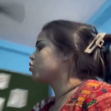 ऐसी पत्नी अगर मिल गया तो घर को बर्बाद होने से कोई रोक नहीं सकता है
छोटी सी बात के लिए खुद लड़ाई करती फिर वायरल करने की धमकी देखकर पति से विक्टिम कार्ड खेलती है
> पति-पत्नी का विवाद सड़क पर पहुंचा, वीडियो सोशल मीडिया पर वायरल।
वायरल वीडियो में दोनों के बीच तीखी बहस और विवाद दिखाई देता है। वीडियो को लेकर सोशल मीडिया पर अलग-अलग तरह के दावे किए जा रहे हैं। हालांकि, केवल वायरल वीडियो के आधार पर किसी एक पक्ष को दोषी ठहराना उचित नहीं है। मामले की वास्तविक परिस्थितियां जांच और दोनों पक्षों की बात सामने आने के बाद ही स्पष्ट हो सकेंगी।
> वैवाहिक विवादों को सोशल मीडिया का तमाशा बनाने के बजाय संवाद और कानूनी प्रक्रिया से सुलझाना बेहतर है। किसी भी वायरल वीडियो को देखकर बिना पूरे तथ्य जाने पति या पत्नी, किसी भी पक्ष पर निष्कर्ष निकालना उचित नहीं है। हर मामले के दो पक्ष हो सकते हैं।
👇👇👇
#ViralVideo
#BreakingNews
#TrendingNow
#HusbandWife
#FamilyDispute
#DomesticDispute
#Relationship
#Marriage
#CoupleFight
#ViralReels
#SocialMediaViral
#RealityCheck
#VictimCard
#FamilyDrama
#PublicFight
#TruthMatters
#Justice
#LawAndOrder
#WomenAndMen
#EqualJustice
#IndiaNews
#UPNews
#LatestNews
#NewsUpdate
#NDNews
#दैनिक_निष्पक्ष_धारा
#पति_पत्नी_विवाद
#वायरल_वीडियो
#ताज़ा_खबर
#BreakingHindiNews
#VictimCard
#FamilyDispute,
#Relationship,
#LawAndOrder,
#TruthMatters