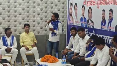 स्थापना दिवस समारोह में भीम आर्मी/पीके सागर #खबरेंअभीतक #KhabareAbhiTak #BhimArmy #भारतएकतामिशन #MauNews