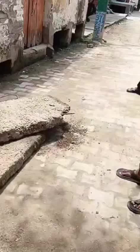 शाहजहांपुर के #तिलहर में पालिका द्वारा नालों की सिल्ट सफाई के लिए किया गया 22 लाख का टेंडर क्या पूरी तरह फर्जी था