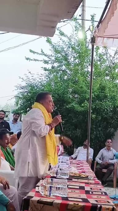 #चित्रकूट
मानिकपुर नगर पहुंची पृथक् बुंदेलखंड राज्य निर्माण हेतु शुरू हुई यात्रा
गांव गांव , पाँव पाँव यात्रा के तहत राजा बुन्देला की अगुवाई में संपूर्ण बुंदेलखंड में चल रही है यात्रा