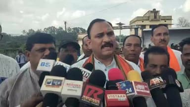 चिरमिरी: चिरमिरी के स्वामी आत्मानंद स्कूल में शाला प्रवेश उत्सव, स्वास्थ्य मंत्री ने बांटी साइकिलें और किया पौधरोपण