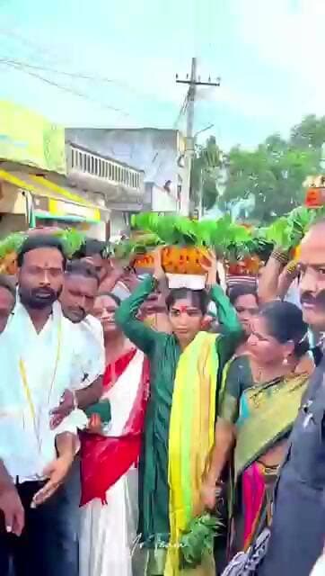 బోనమెత్తిన MLA MYR#MANUKOTA TIMES