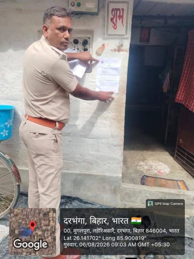 आज दिनांक 06.08.2026 को माननीय न्यायालय द्वारा निर्गत इश्तिहार वारंटी 01.तारा देवी पति कैलाश भगत 02. रंजू देवी पति अजय भगत दोनों साo मोगलपुरा थाना लहेरियासराय जिला दरभंगा के घर विधिवत इश्तिहार का तामिला किया गया।
लहेरियासराय थाना द्वारा की गई कार्रवाई।
#BiharPolice #Darbhangapolice #HainTaiyarHum #Dial112 मिथिला क्षेत्र पुलिस Information & Public Relations Department, Government of Bihar Home Department, Govt. of Bihar