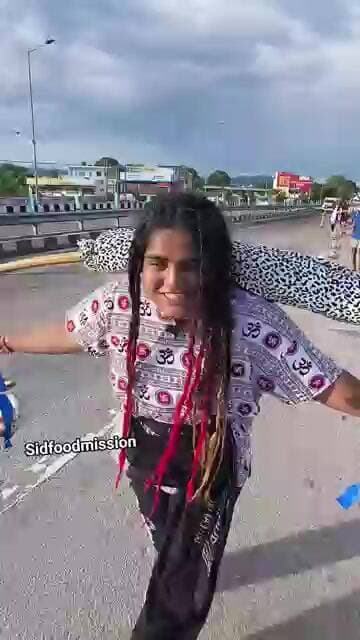 Bholi la rahi hai kawad #viral #explore