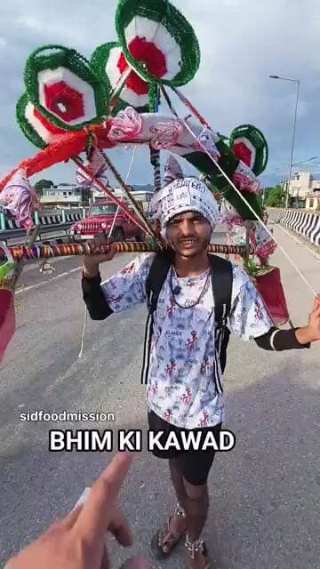 Bhim ki kawad la raha hai ye bhila #viral #explore #bhim