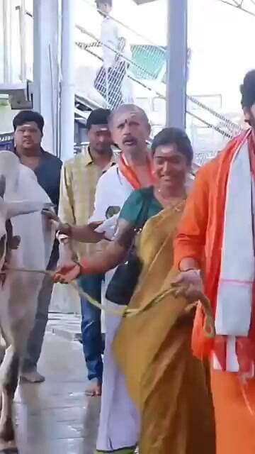 వేములవాడ భీమన్నను దర్శించుకున్న ‘రాజు వెడ్స్ రాంబాయి’ హీరో అఖిల్.