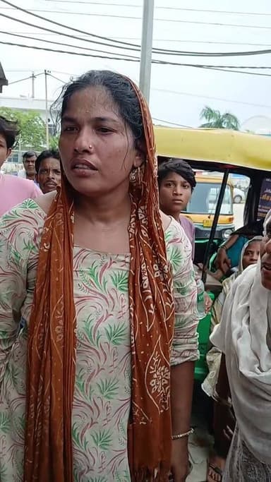 बिना सेफ्टी सीवर में उतारे मजदूर
असलम की मौ+त, बंटी की हालत गंभीर....
#Sector25
#SewerAccident
#WorkerSafety
#LabourSafety
#Aslam #Bunty
#SewerGas
#SafetyNegligence
#WorkersSafety
#faridabad
#voiceoffaridabad
#voiceoffreedom