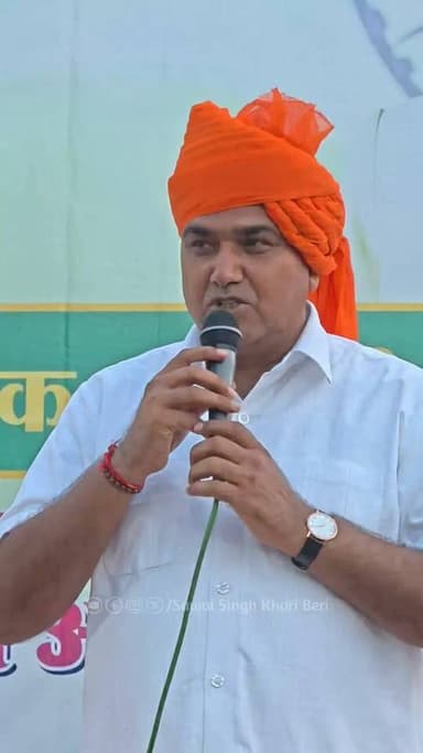 एक शाम शौर्य चक्र विजेता फ्लाइट ले. स्व. जगमाल सिंह जी राठौड़ की 8 वी पुण्यतिथि पर मूर्ति अनावरण समारोह..
शेरगढ़ विधायक बाबु सिंह राठौड़...
Babusingh Rathore