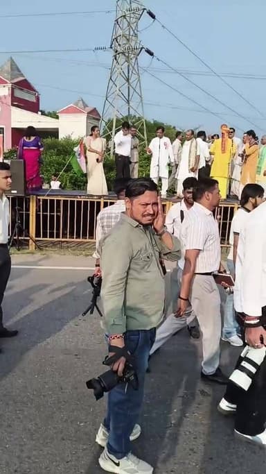 🔴 LIVE | तिरंगा यात्रा से पहले पलवल में जोरों पर तैयारियां, देखिए ग्राउंड जीरो से सीधा प्रसारण....
#nationaltvmedia #NTVMedia #palwal #palwalnews #TirangaYatra #gauravgautam