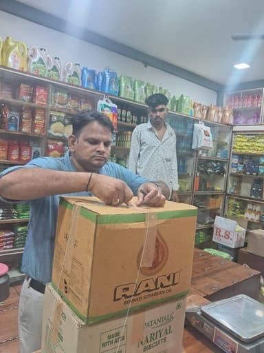 झाबुआ में खाद्य सुरक्षा प्रशासन की कार्रवाई, पनीर एवं घी के नमूने जांच के लिए भेजे
डेयरी एवं पनीर विक्रेताओं के प्रतिष्ठानों का औचक निरीक्षण, 17 लीटर घी जब्त
मुख्यमंत्री, मध्यप्रदेश शासन के निर्देशानुसार एवं वरिष्ठ कार्यालय से प्राप्त निर्देशों के परिपालन में खाद्य सुरक्षा प्रशासन द्वारा प्रदेशभर में डेयरी एनालॉग की बिक्री पर प्रतिबंध के संबंध में लगातार कार्रवाई की जा रही है। इसी क्रम में खाद्य सुरक्षा प्रशासन की टीम द्वारा झाबुआ नगर में डेयरी एवं पनीर विक्रेताओं के प्रतिष्ठानों का औचक निरीक्षण किया गया।
खाद्य सुरक्षा टीम द्वारा सज्जन रोड स्थित श्रीराम दूध डेयरी, अटल परिसर स्थित नाकोड़ा दूध डेयरी तथा शनि मंदिर के पीछे स्थित श्याम पनीर भंडार का निरीक्षण किया गया। निरीक्षण के दौरान प्रतिष्ठानों पर बिक्री के लिए रखे पनीर की मौके पर जांच की गई तथा गुणवत्ता परीक्षण के लिए नमूने लिए गए। लिए गए नमूनों को पनीर की गुणवत्ता एवं यह निर्धारित करने के लिए कि उत्पाद वास्तविक पनीर है अथवा डेयरी एनालॉग, राज्य खाद्य परीक्षण प्रयोगशाला, भोपाल भेजा जा रहा है।
इसी क्रम में वरिष्ठ कार्यालय के निर्देशानुसार आजाद चौक स्थित पद्मावती प्रोविजन स्टोर का भी निरीक्षण किया गया। प्रतिष्ठान से प्योरस्योर घी की कुल 17 लीटर मात्रा जब्त की गई तथा घी का नमूना लेकर जांच के लिए राज्य खाद्य परीक्षण प्रयोगशाला, भोपाल भेजा जा रहा है। जांच रिपोर्ट प्राप्त होने के उपरांत नियमानुसार आवश्यक कार्रवाई की जाएगी।
खाद्य सुरक्षा प्रशासन द्वारा जिले में खाद्य पदार्थों की गुणवत्ता सुनिश्चित करने एवं आम नागरिकों को सुरक्षित और मानक खाद्य सामग्री उपलब्ध कराने के उद्देश्य से खाद्य प्रतिष्ठानों का लगातार निरीक्षण किया जा रहा है। साथ ही खाद्य पदार्थों के नमूने लेकर उनकी गुणवत्ता की जांच कराई जा रही है।
उक्त कार्रवाई के दौरान खाद्य सुरक्षा अधिकारी श्री राहुल सिंह अलावा एवं श्री वेलसिंह मोरी उपस्थित रहे।
Jansampark Madhya Pradesh CM Madhya Pradesh Indore Commissioner #Jhabua #JansamparkMP