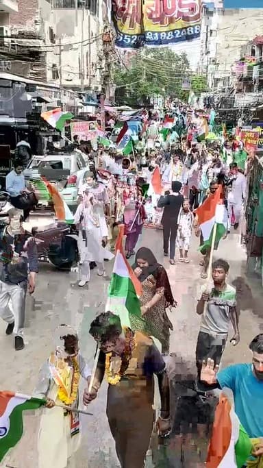 तिरंगा यात्रा कांग्रेस पार्टी वार्ड 218 सुंदर नगरी
