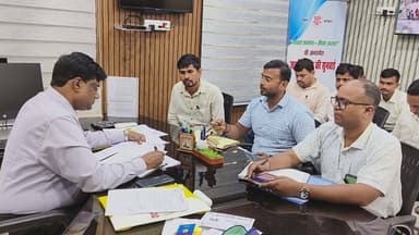 आज दिनांक 14 अगस्त 2026 को श्री राकेश कुमार, उप विकास आयुक्त शेखपुरा की अध्यक्षता में अपने कार्यालय प्रकोष्ठ में दक्षिण बिहार पावर डिस्ट्रीब्यूशन कंपनी लिमिटेड के अंतर्गत शेखपुरा विद्युत प्रमंडल में ‘पीएम सूर्य घर मुफ्त बिजली योजना’ और स्मार्ट मीटर के क्रियान्वयन को लेकर समीक्षा बैठक आहुत किया गया।
Information & Public Relations Department, Government of Bihar District Administration Sheikhpura
