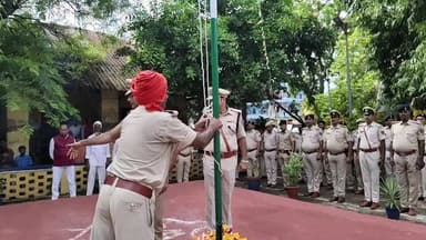 सूर्यगढ़ा थाना प्रांगण में झंडो उत्तोलन #लाईव