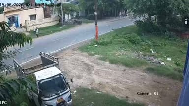 संभल में स्वतंत्रता दिवस के कार्यक्रम के दौरान एक प्राइवेट स्कूल का छज्जा गिरने का CCTV वीडियो आया सामने। घटना में एक मासूम की मौत हुई है वही दो मासूम छात्र घायल है।