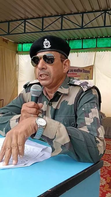 🇮🇳 रामगढ़िया में मनाया गया स्वतंत्रता दिवस 🇮🇳
रामगढ़िया में स्वतंत्रता दिवस हर्षोल्लास के साथ मनाया गया। इस अवसर पर ध्वजारोहण कर देशभक्ति का संदेश दिया गया और शहीदों को नमन किया गया।
#स्वतंत्रतादिवस #रामगढ़िया #IndependenceDay #BhadraVoice #DineshTheReporter