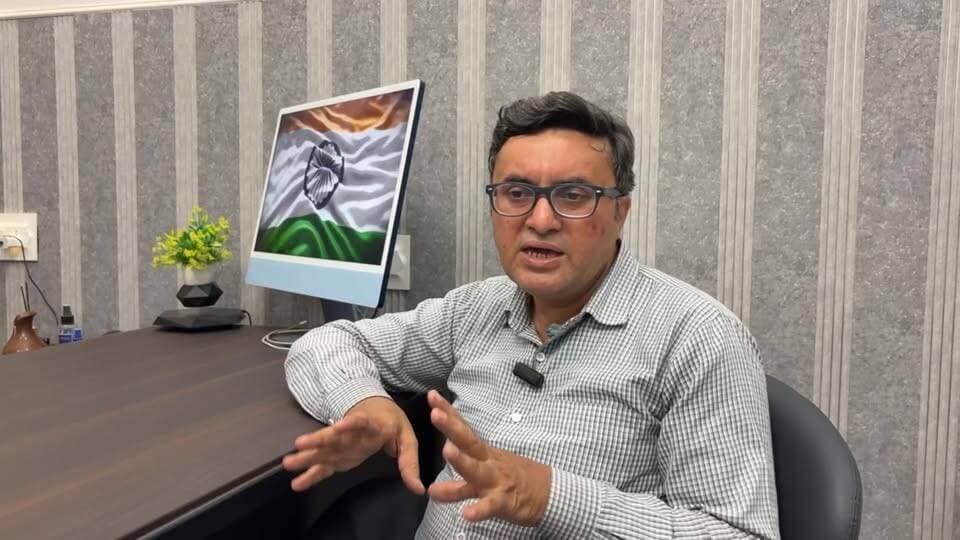 80 वें स्वतंत्र दिवस पर सर्वोत्तम नेत्रालय के डायरेक्टर और सीनियर आई सर्जन से ख़ास बात
#80वां_स्वतंत्रता_दिवस #स्वतंत्रता_दिवस #IndependenceDay #EyeCare #EyeSurgeon #SeniorEyeSurgeon #Ophthalmology #EyeHospital #HealthyEyes #जय_हिंद #भारत