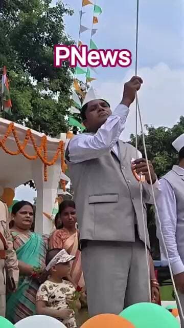 सिंघिया में धूमधाम से तिरंगा ध्वज फहराया गया