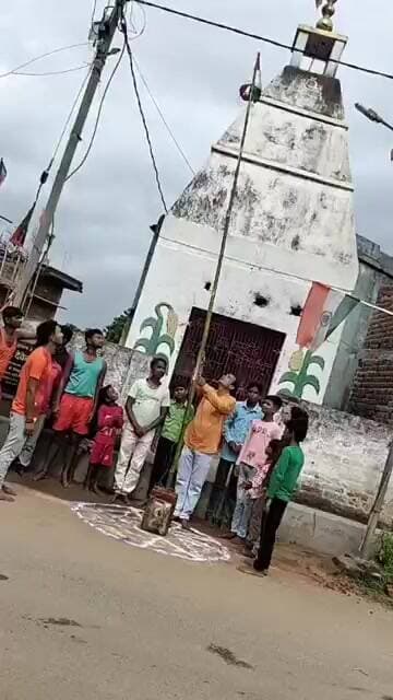 ध्वजारोहण के बाद पहले जयकारे, राष्ट्रगान कहाँ? भाजपा जिला महामंत्री के कार्यक्रम पर सवाल#viral