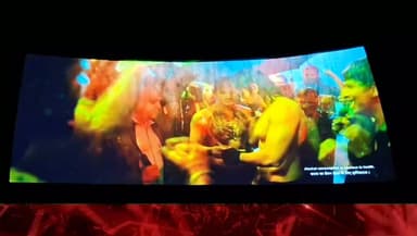 मधेपुरा में ‘आवारापन 2’ का जलवा, DMK सिनेमा हॉल में दर्शकों की जबरदस्त भीड़