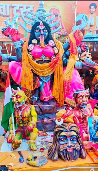 कोलकाता से कावरिया भक्तों की टोली, आज आकर्षक महारुद्र रूप माँ काली का काँवर लेकर बाबाधाम पहुंची।#babadham #kawriyabhakt #bolbam #sawanmela #kanwar