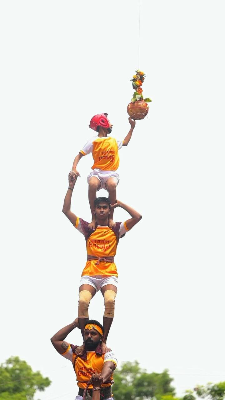 Only faith can explain the strength of every Govinda. ЁЯЩП
#dahihandi #trending #reels #krishna #mumbai