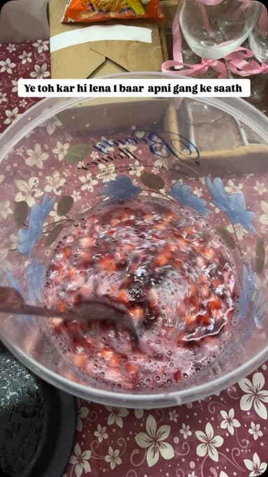 Bhejdo apni gang ko ЁЯМЭЁЯМЭ
Follow me for more such content ЁЯШМ
.
.
Ingredients used :
Sprite lime and lemon flavoured ЁЯед
Cranberry juice ЁЯзГ
Strawberries ЁЯНУ
Grapes ЁЯНЗ
#instagram #reels #trendingreels #dehradun #reelsinstagram #bridetobe #bachelorette #bachelors #bachelorlife