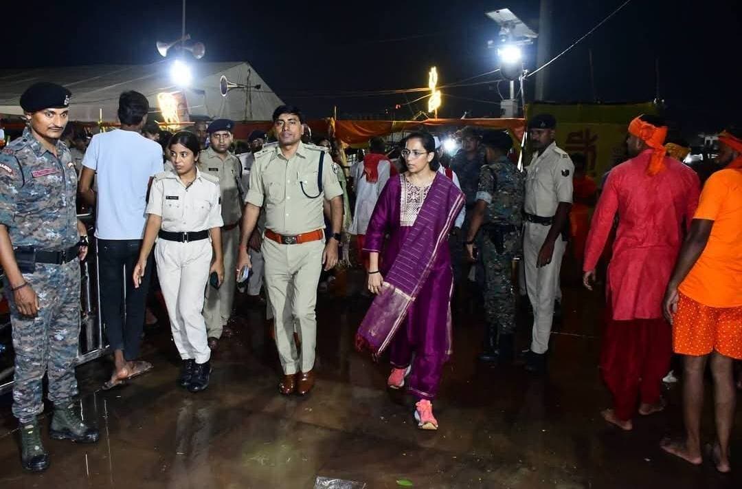 मुख्यमंत्री के प्रस्तावित कार्यक्रम को लेकर भागलपुर में तैयारियां तेज, डीएम-एसएसपी ने सभा स्थल और नमामि गंगे घाटों का किया निरीक्षण......see more