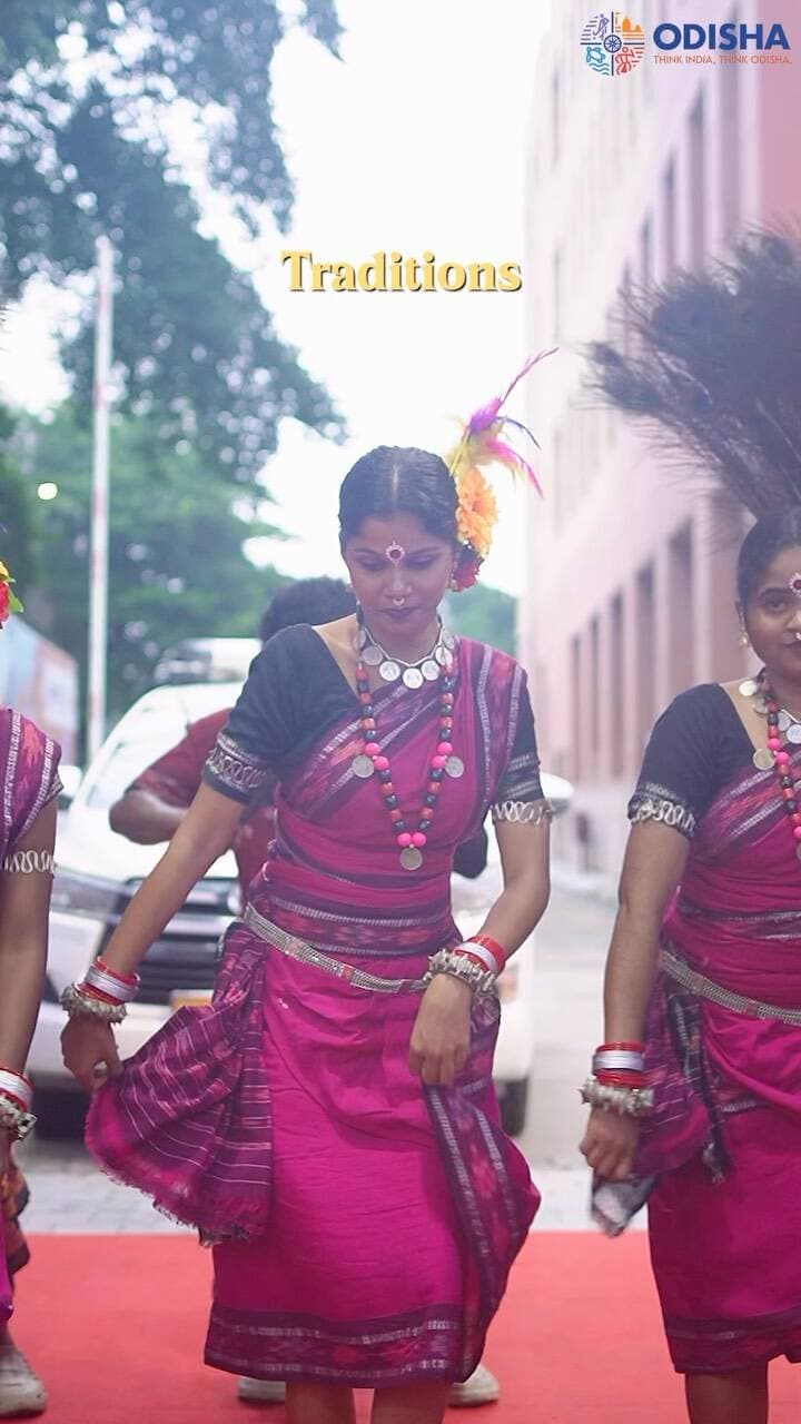अब Odisha, Banaras आ गया है! ❤️✨
Banaras में रहकर अब Odisha की culture, heritage, art, handicrafts, handloom, authentic Odia food और traditional tribal performances को एक ही जगह explore करने का मौका मिल रहा है। 🇮🇳
Odisha Parab के जरिए Odisha की खूबसूरती और traditions को Banaras के करीब से experience किया जा सकता है। ✨
📅 22, 23 & 24 August
⏰ सुबह 11 बजे से रात 11 बजे तक
📍 Deendayal Hastkala Sankul, Varanasi
🎟️ Entry बिल्कुल FREE है!
तो Banaras वालों, Odisha अब Banaras में है… इसे explore करने का मौका miss मत करना! ❤️
#OdishaParab #OdishaInBanaras #OdishaInVaranasi #OdishaCulture #OdishaHeritage OdiaFood OdishaHandicrafts OdishaHandloom TribalCulture VaranasiEvents BanarasEvents ExploreOdisha ExperienceOdisha OdishaTourism ThingsToDoInVaranasi