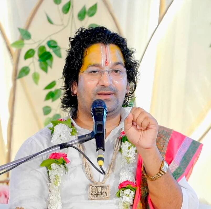 श्रीराम कथा में गूंजी लोकमंगल की सीख, राम-लक्ष्मण के वनगमन प्रसंग पर भावविभोर हुए श्रद्धालु ..
खबर कमेंट बॉक्स में
