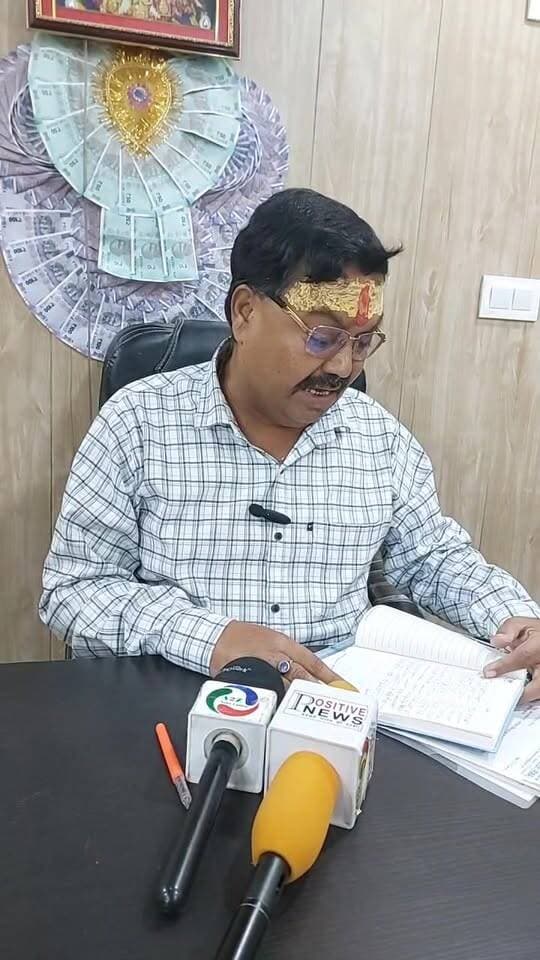 वार्ड नंबर 26 में विकास कार्यों की क्या है स्थिति? पार्षद लाल कुमार मिश्रा से खास बातचीत
#Ward26 #Faridabad #DevelopmentWorks #LalKumarMishra #Councillor #FaridabadNews #A2ZNewsUpdate #LocalNews #Development #HaryanaNews