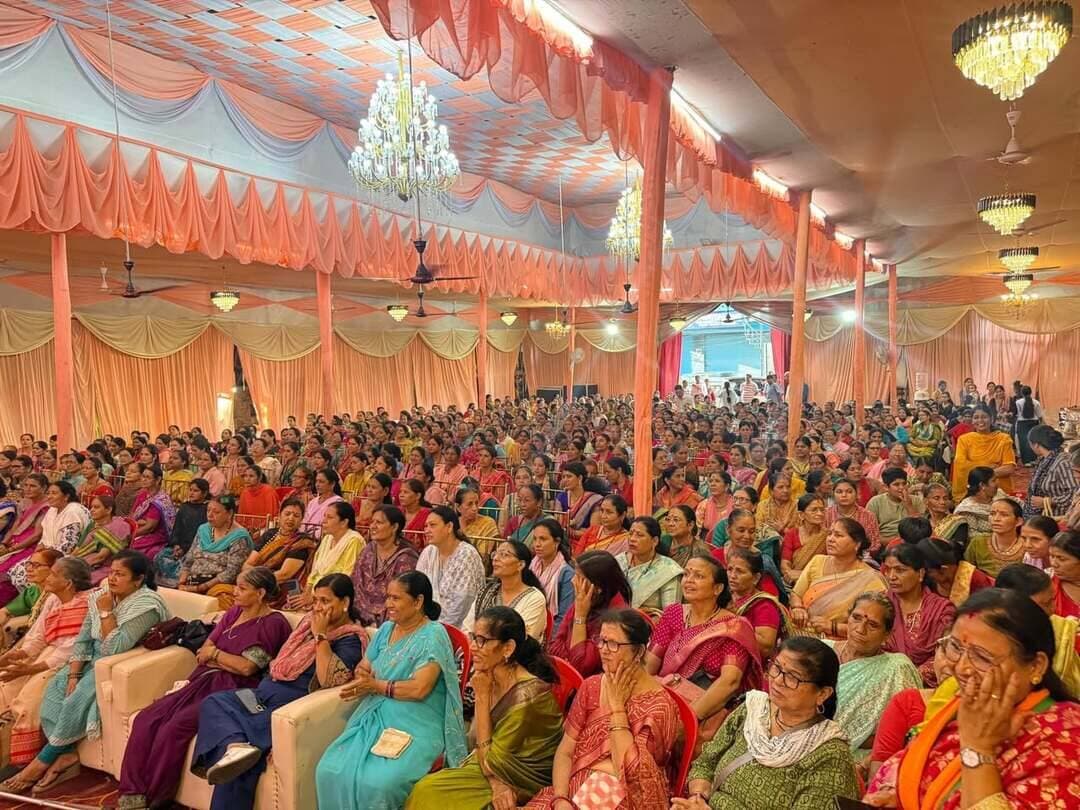 श्रीनगर में भाजपा द्वारा आयोजित रक्षा बंधन कार्यक्रम में शहर की 19 बूथो की महिलाओं ने...see more