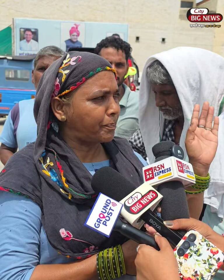 हिसार में पीडब्ल्यूडी मंत्री रणबीर गंगवा के आवास पर पहुंचे सफाई कर्मचारी, मांगों को लेकर किया जोरदार प्रदर्शन!