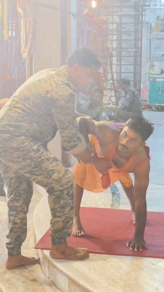 ड्यूटी के साथ समर्पण का भाव - देवघर पुलिस