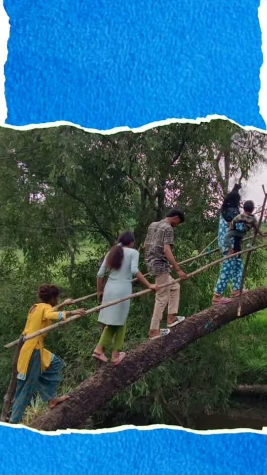 पेड़ का तना बना बच्चों का पुल, जान जोखिम में डालकर स्कूल पहुंच रहे नौनिहाल
प्रतापगढ़ जिले के अरनोद उपखंड क्षेत्र के चिकली-उदिया खेड़ी गांव के बीच बारिश के बाद बच्चों की परेशानी का वीडियो सामने आया है। पानी से भरे रास्ते को पार करने के लिए स्कूली बच्चे पेड़ के तने पर चलकर स्कूल जाने को मजबूर हैं। पीठ पर बैग और हाथों में किताबें लिए बच्चों की यह तस्वीर व्यवस्था पर सवाल खड़े कर रही है। ग्रामीणों के मुताबिक, करीब 20 से 25 घरों की आबादी के लिए यह प्रमुख रास्ता है। समस्या की जानकारी पूर्व विधायक रामलाल मीणा और वर्तमान राजस्व मंत्री हेमंत मीणा को भी दी जा चुकी है। ग्रामीणों ने यहां पक्के रास्ते या पुलिया निर्माण की मांग की है।
#Pratapgarh #Arnod #Barkhedi #RajasthanNews #BreakingNews LocalNews