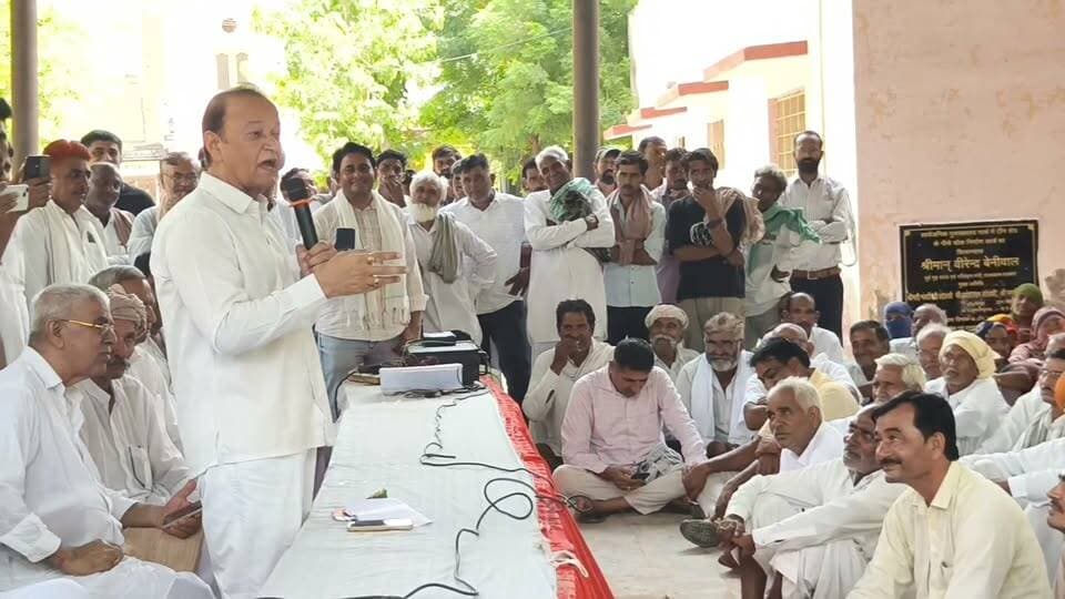 #लूणकरणसर
अब उनको पता लगा कि माड़ा क्या होता है? बेनीवाल जी ने किसपर कसा तंज...