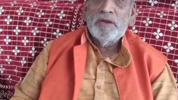कुरी बाजार के कुलेश्वर नाथ शिव मंदिर में जलाभिषेक के बाद PWD अधिकारियों ने मौके पर खड़े होकर कराई सड़क की मरम्मत
#कुरीबाजार #कुलेश्वरनाथमंदिर #बेलघाट #गोरखपुर #PWD #लोकनिर्माणविभाग #सड़ककीमरम्मत #सड़ककीबदहाली #एमकेचौधरी #राजकुमार #गोरखपुरन्यूज