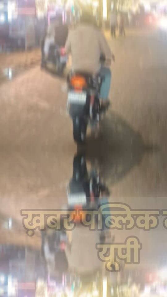 ✨ इस बार जगदीशपुर में कैसी है सजावट? देखिए एक झलकी… 🌙
बारहवीं रबीउल अव्वल के मौके पर शुकुल बाजार रोड के अंदर दिल्ली दरबार होटल के आसपास आकर्षक रोशनी और सजावट देखने को मिल रही है।
कल दिन में निकलेगा जुलूस-ए-मोहम्मदी, जिसमें हजारों लोग शामिल होंगे। 🕌
🍗 और भूख लगे तो दिल्ली दरबार में तंदूरी चिकन का लुत्फ भी उठाइए!
#जगदीशपुर #बारहवींरबीउलअव्वल #जुलूसेमोहम्मदी #सजावट #दिल्लीदरबार #शुकुलबाजाररोड #अमेठी #AmethiNews #खबरPublic