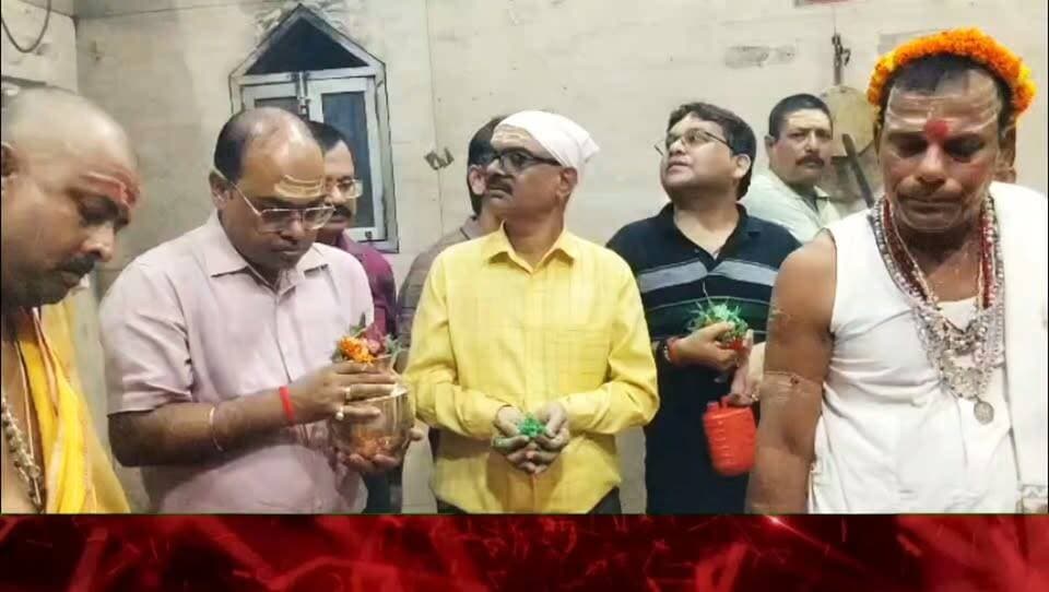 बाबा के भक्तों के लिए खुला बाबा का दरबार, देर शाम तक चलता रहा जलाभिषेक;सिंहेश्वर में उमड़ा आस्था का सैलाब