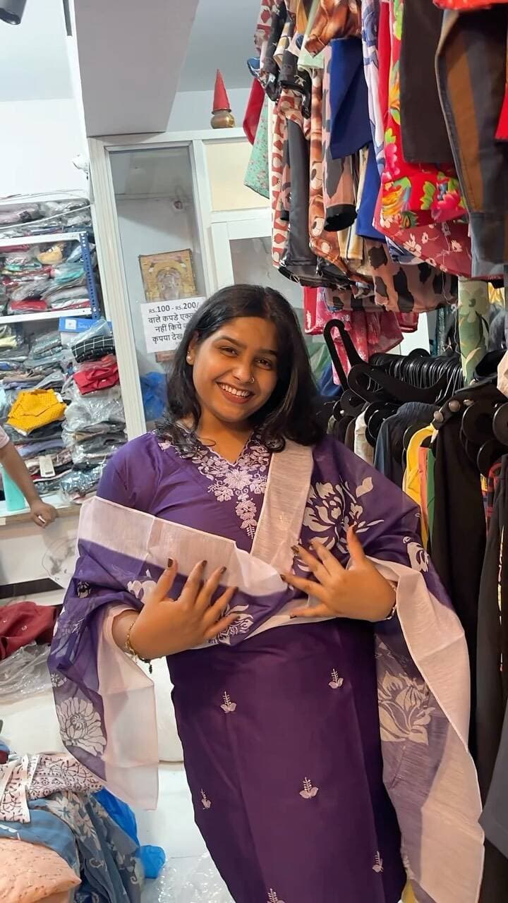 тА╝я╕ПSuits At 350/- OnlyЁЯФе
ЁЯдйVaishali Fashion Mart Female SectionЁЯФе
ЁЯФе GIRLS, SHOPPING KA MAHA-DHAMAKA AA CHUKA HAI! ЁЯФеЁЯТГ
ЁЯУН Vaishali Fashion Mart par girls ke liye ek se badhkar ek AMAZING COMBOS launch ho chuke hain! ЁЯШНЁЯЫНя╕П
тЬи тВ╣1000 mein
ЁЯСЦ 2 Stylish Jeans
ЁЯСЪ 4 Trendy Tops
тЬи тВ╣500 mein
ЁЯСЧ 3 Beautiful Kurtis
ЁЯСЦ 1 Formal Pant
тЬи тВ╣500 mein
ЁЯСЦ 1 Jeans
ЁЯСЪ 2 Trendy Tops
тЬи тВ╣400 mein
ЁЯСЦ Jeans + ЁЯСЧ Kurti Combo
тЬи тВ╣500 mein
ЁЯСЪ 5 Stylish Tops
тЬи тВ╣500 mein
ЁЯСЧ 5 Beautiful Kurtis
ЁЯШН Itne zabardast offers shayad hi kahin aur milenge! Ab wardrobe ko upgrade karna hua aur bhi easy ЁЯТЦ
ЁЯМЯ Trendy Collection
ЁЯМЯ Latest Designs
ЁЯМЯ Premium Quality
ЁЯМЯ Budget Friendly Prices
ЁЯСн Apni bestie, sister ya shopping partner ko tag karo aur jaldi se pahunch jao Vaishali Fashion Mart! ЁЯЫНя╕ПтЬи
ЁЯУН Vaishali Fashion Mart, Bhopal
тП│ Stock Limited Hai, Offer Kabhi Bhi Khatam Ho Sakta Hai!
ЁЯТе Trendy Designs + Budget Friendly Prices
ЁЯТе Daily Wear рд╕реЗ рд▓реЗрдХрд░ Party Wear рддрдХ рд╕рдм рдХреБрдЫ
ЁЯТе Limited Stock тАУ рдЬрд▓реНрджреА рдЖрдУ, best picks рд▓реЗ рдЬрд╛рдУ ЁЯПГтАНтЩАя╕ПЁЯТи
ЁЯУН Girls, рдпреЗ рдореМрдХрд╛ miss рдордд рдХрд░рдирд╛ тЭЧ
рдЕрдкрдиреЗ friends рдХреЛ tag рдХрд░реЛ ЁЯСЗ рдФрд░ рдЪрд▓реЛ shopping рдкрд░ ЁЯЫНя╕ПЁЯТГ
.
.
Follow @videsibhopal ack
.
.
.
#bhopal #explorepage #bhopalcity #explorebhopal #cityoflakes