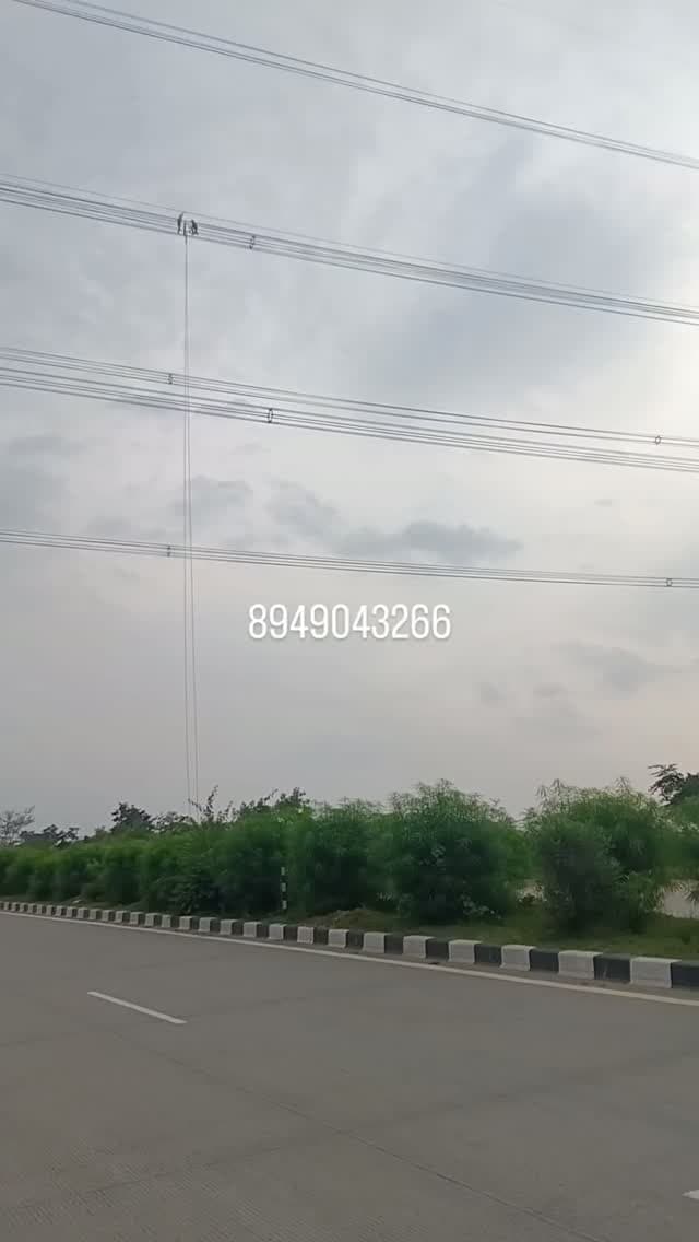 बस्सी मेन रोड पर 33 केवी लाइन का काम करते बिजली कर्मचारी पहुंचे इतनी ऊंचाई पर, देखकर हर कोई हैरान—आखिर इतनी ऊंचाई तक पहुंचे कैसे?