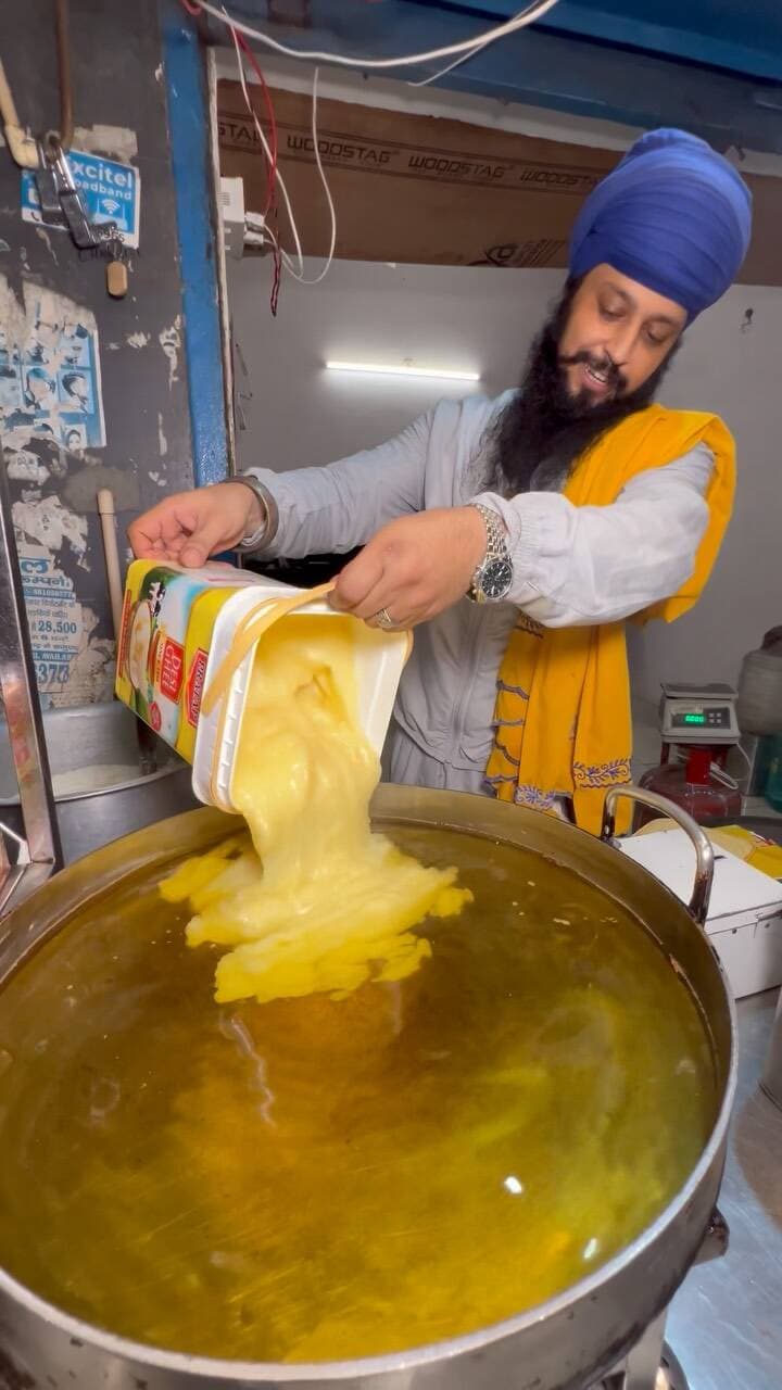 Sardar ji ki Sugar Free Jalebi
#streetfood #foodreels #viralreels #delhifood #indianfood